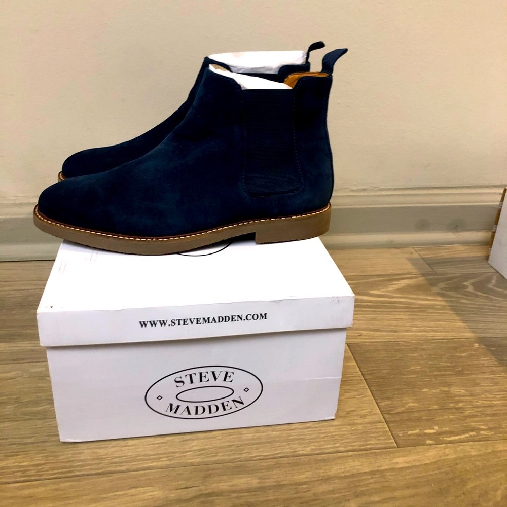 Men’s Chelsea boots only worn once